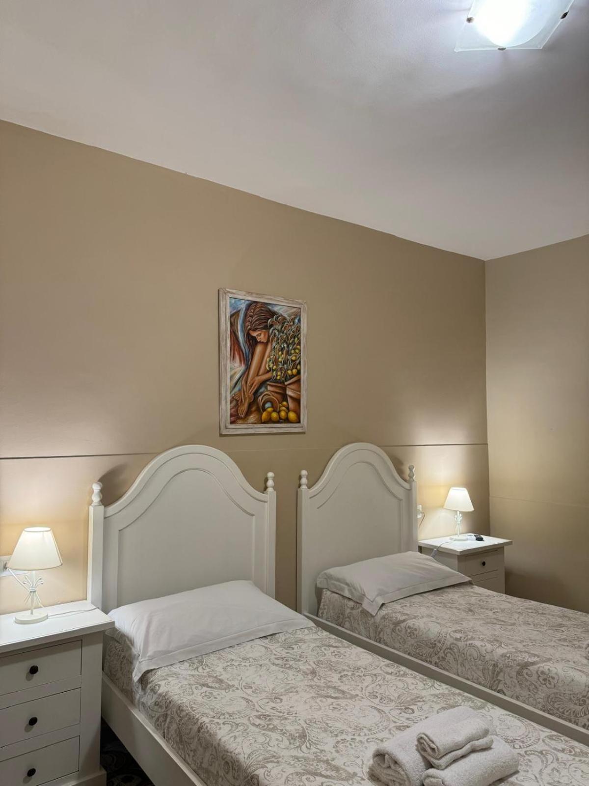 Casa Vacanze Villa Angelina จีอาร์ดีนี นักซอส ภายนอก รูปภาพ