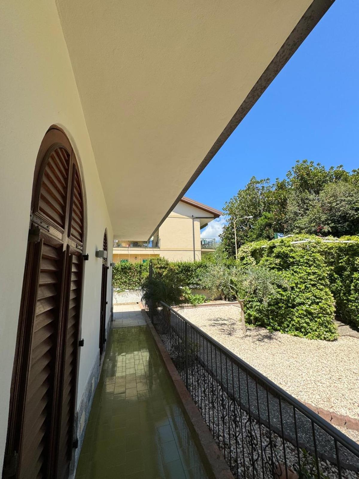 Casa Vacanze Villa Angelina จีอาร์ดีนี นักซอส ภายนอก รูปภาพ